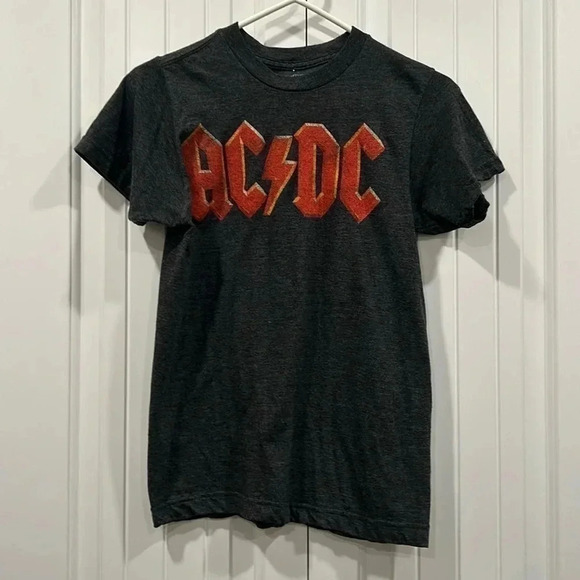 AC/DC tshirt - Picture 2 of 4